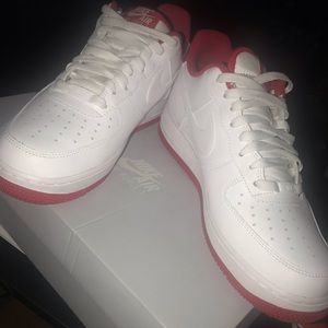 Men’s 8 1/2 Air Force 1’s